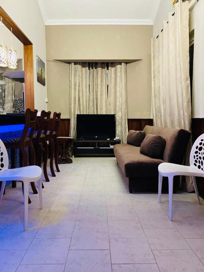 Cosy Flat Beachfront Flic-en-Flacq Esterno foto